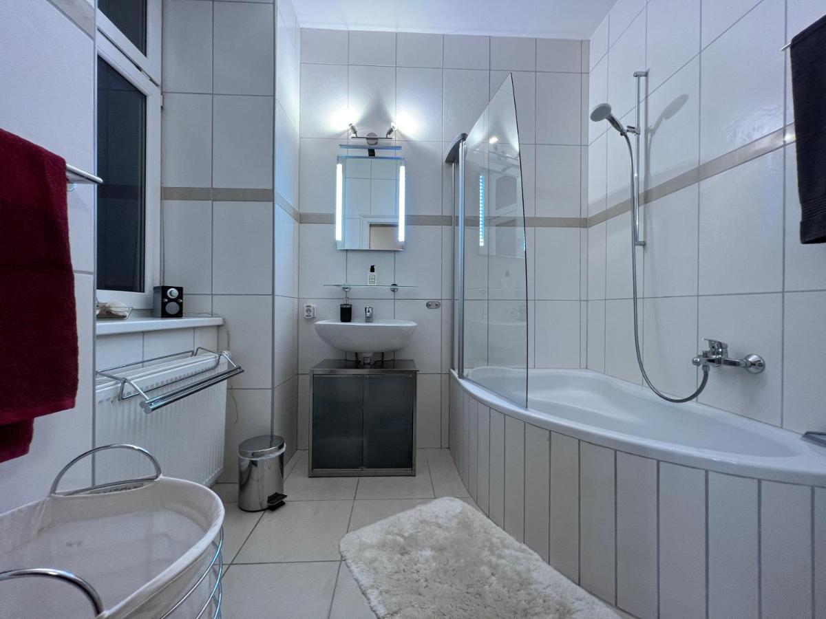 Vienna Design Apartment: Stylish Stay Near Schönbrunn with Parking & Netflix Exterior photo