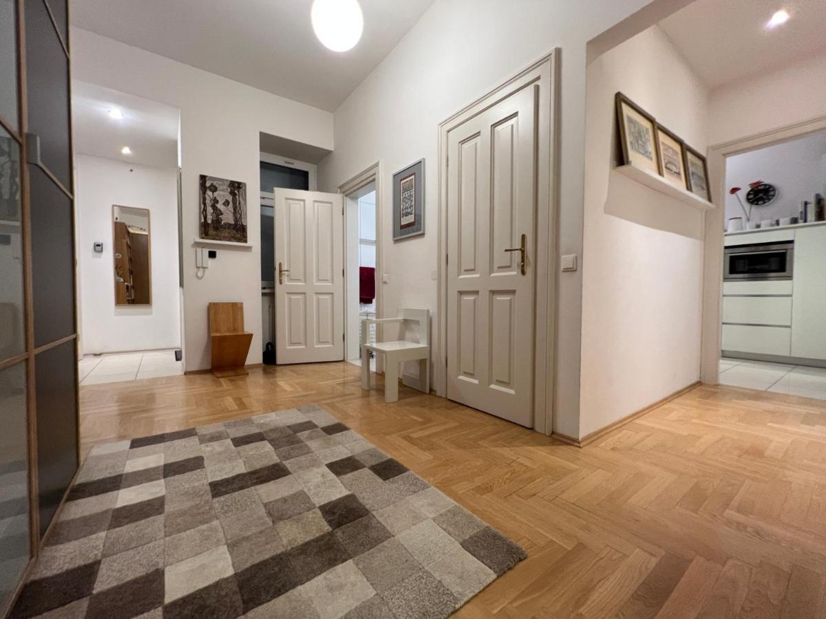 Vienna Design Apartment: Stylish Stay Near Schönbrunn with Parking & Netflix Exterior photo