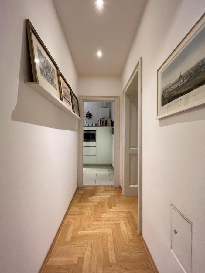 Vienna Design Apartment: Stylish Stay Near Schönbrunn with Parking & Netflix Exterior photo